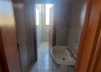 Bagno - Capannone via Palmiro Togliatti, Signa - foto 9