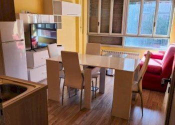 soggiorno - Trilocale largo Alessandro Manzoni, Corsico - foto 1