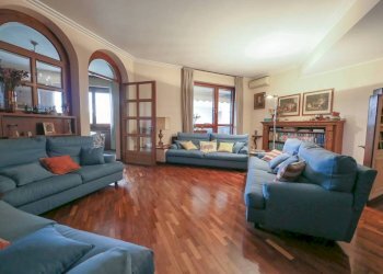 Salone - Appartamento via Don Luigi Sturzo, 7, Monza (zona Parco) - foto 1