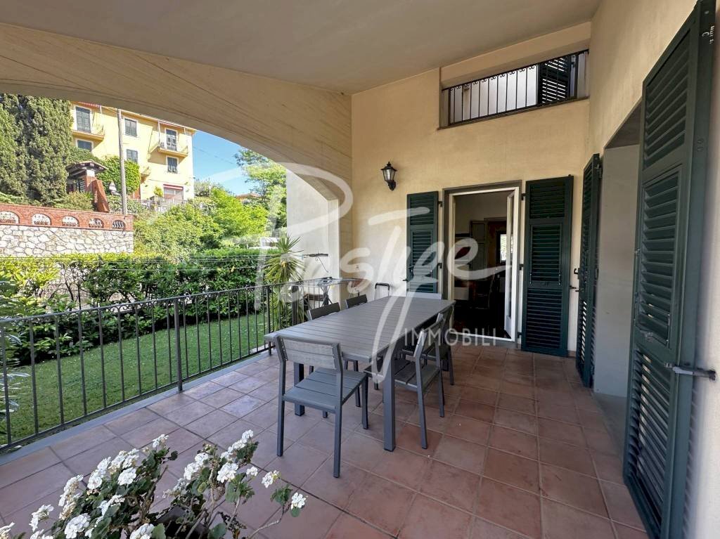 Veranda - Villa a Schiera via Sarzana, 997, La Spezia - foto 1