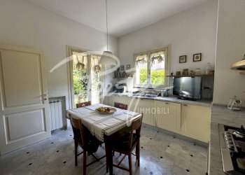 Cucina - Villa a Schiera via Sarzana, 997, La Spezia - foto 9