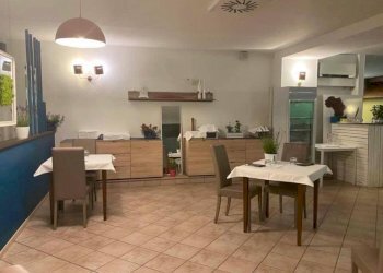 Interno non residenziale - Ristorante Chieri - foto 11