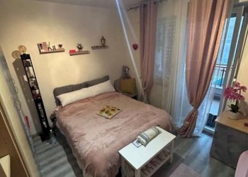 Camera da letto - Four-room apartment via Marzabotto, 5, Collegno - photo 6