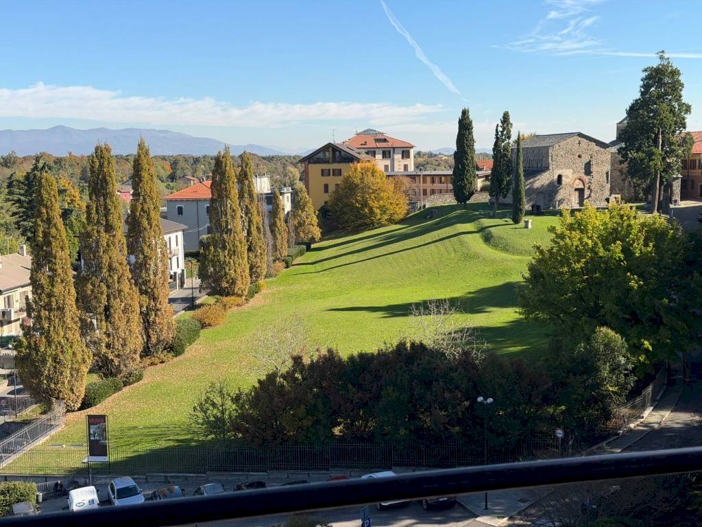 Vista - Appartamento via San Adeodato, Cantù - foto 2