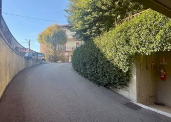 Cortile interno - Appartamento via San Adeodato, Cantù - foto 29