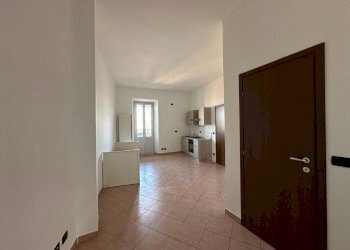 whatsapp image 2025-04-04 at 12.21.43 - Bilocale piazza Vittorio, 8, Moncalieri - foto 6