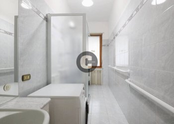 Bagno - Three-room apartment via Eusebio Bava, 39/bis, Torino (neighborhood Vanchiglia) - photo 9