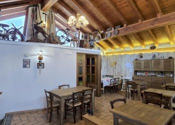 Casa indipendente Frazione Ozein Ville, 57, Aymavilles - foto 3