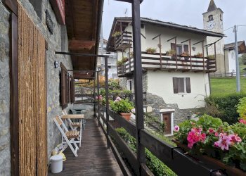 Casa indipendente Frazione Ozein Ville, 57, Aymavilles - foto 10