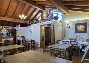 Casa indipendente Frazione Ozein Ville, 57, Aymavilles - foto 5