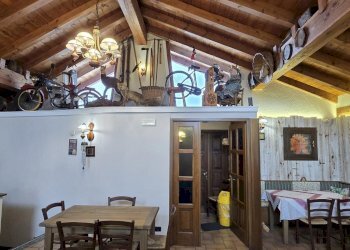 Casa indipendente Frazione Ozein Ville, 57, Aymavilles - foto 4