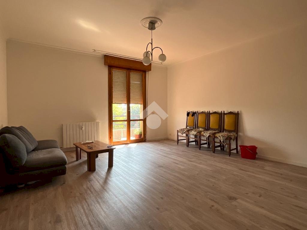 Three-room apartment Via f.lli cervi, Reggio nell'Emilia - photo 2