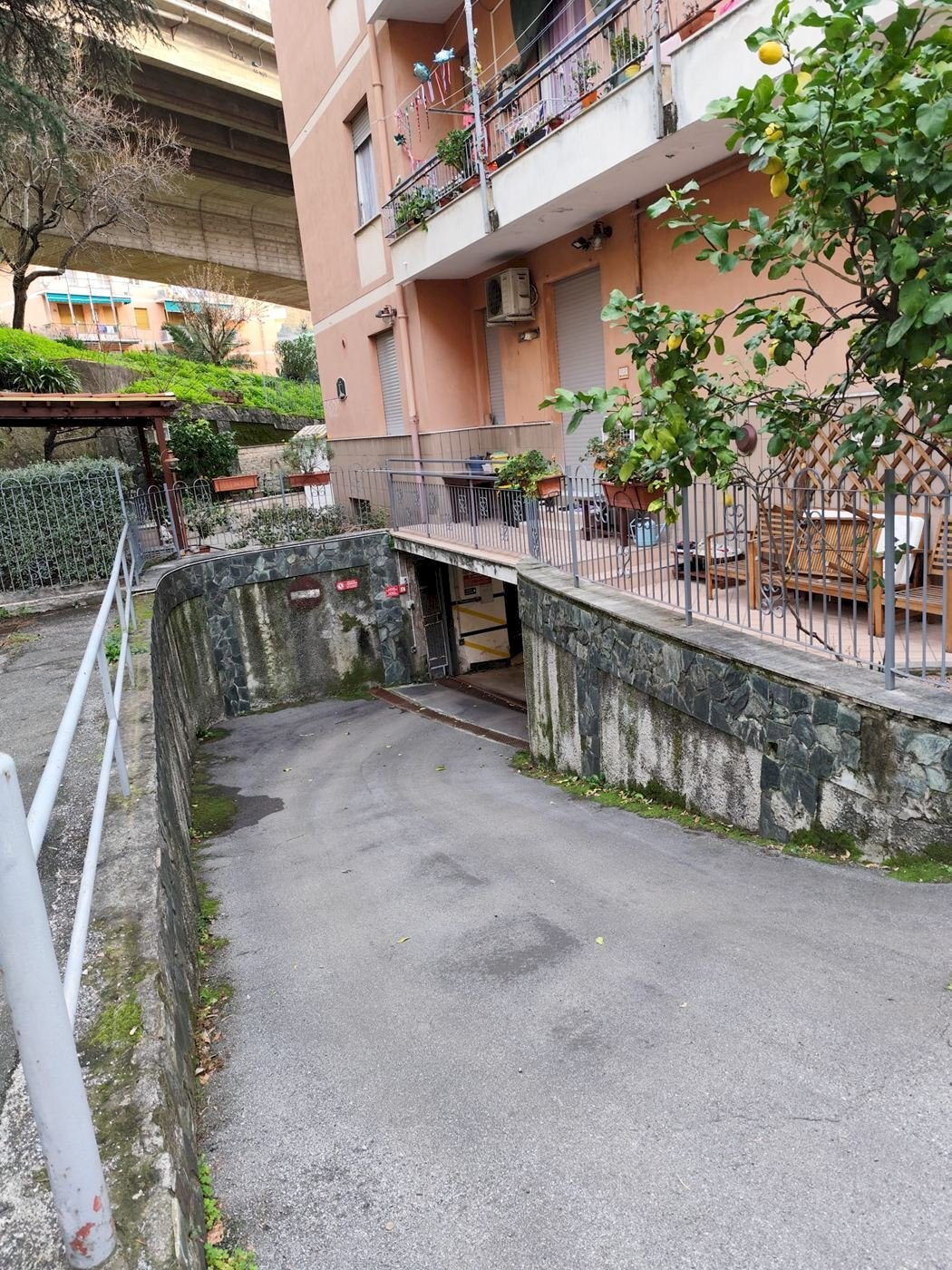 Box via Malocello, Genova (zona Pegli) - foto 2