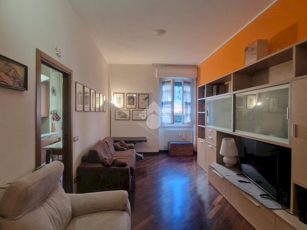 Three-room apartment Via Vincenzo Giordano Orsini, Milano (neighborhood Bande Nere) - photo 3