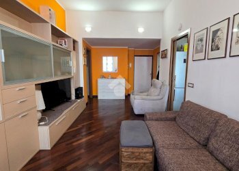 Three-room apartment Via Vincenzo Giordano Orsini, Milano (neighborhood Bande Nere) - photo 1
