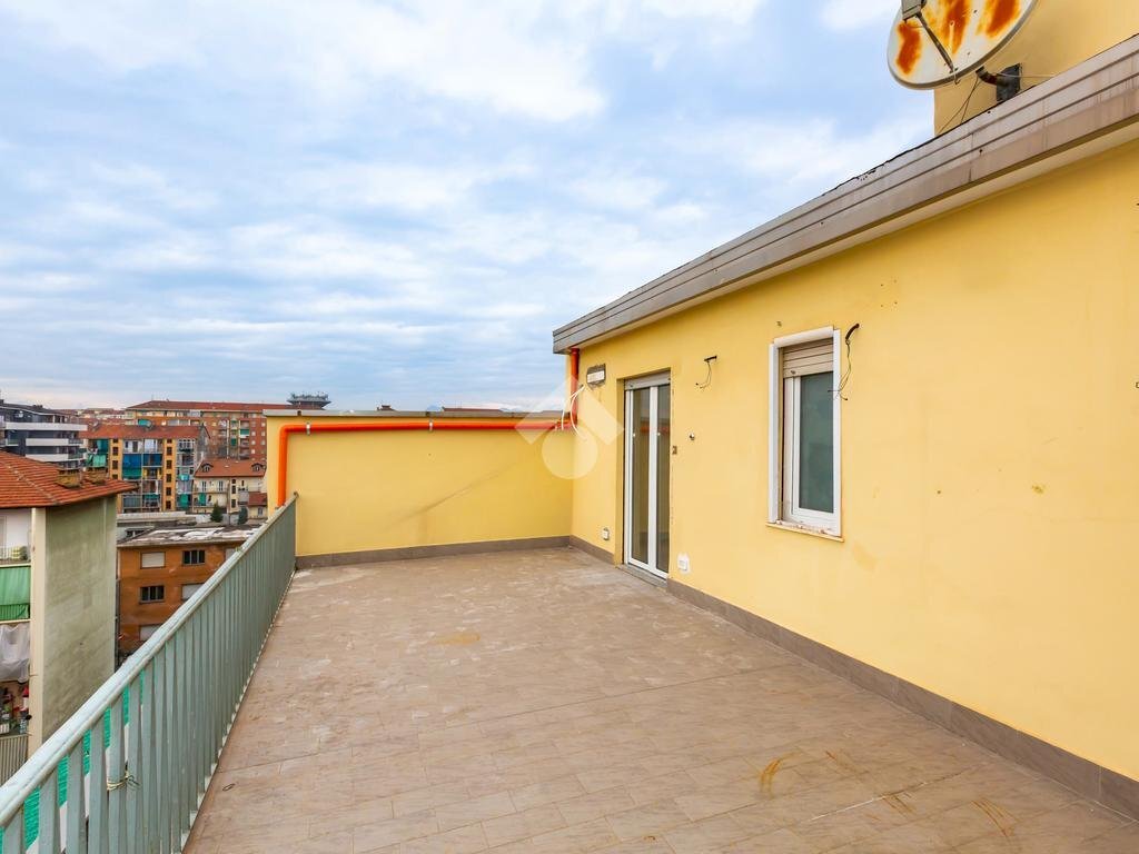 Attic Via Viverone, Torino (neighborhood Parella) - photo 1