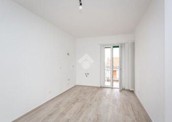 Attic Via Viverone, Torino (neighborhood Parella) - photo 7