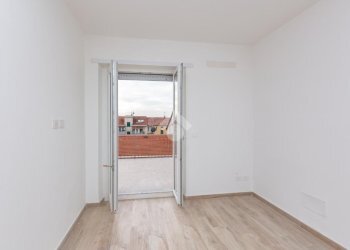 Attic Via Viverone, Torino (neighborhood Parella) - photo 9