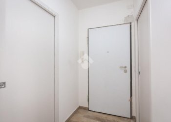 Attic Via Viverone, Torino (neighborhood Parella) - photo 14