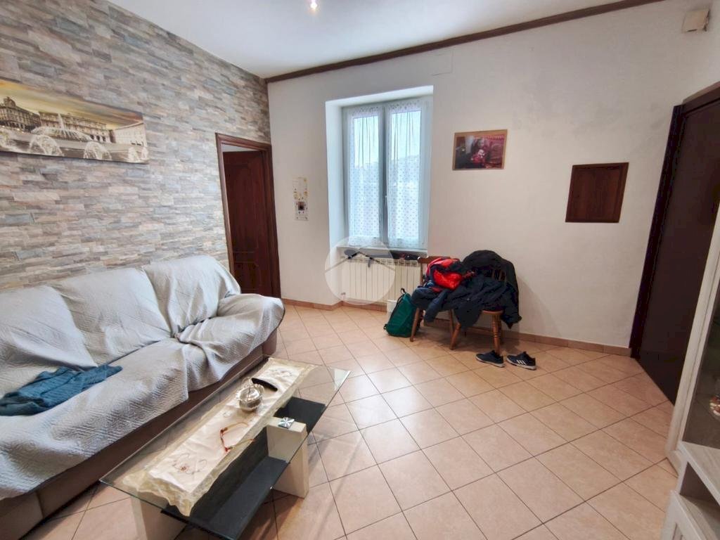 Four-room apartment Via Germano jori, Genova (neighborhood Certosa) - photo 3