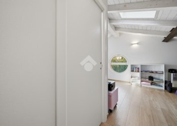 Three-room apartment Via Emilia Est, Parma (neighborhood San Lazzaro) - photo 12