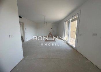 Foto 2 - Trilocale VIA SAN PIO X, Castelfranco Veneto - foto 2