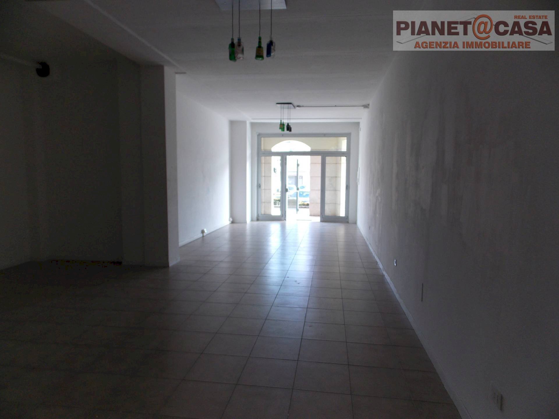 Foto 2 - Commercial Premises Via Salaria, Spinetoli - photo 2