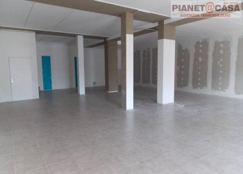 Foto 1 - Commercial Premises Via Bulmetti, Spinetoli - photo 1