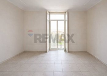 Stanza vuota - Casa semi indipendente via Cesare Battisti
 
10, Casoria - foto 8