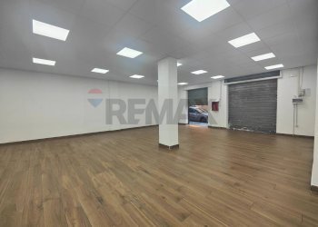 Stanza vuota - Negozio via Giustino Fortunato
 
47, Casoria - foto 1