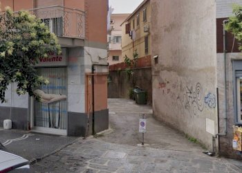 Edificio all\'aperto - Locale Commerciale Casoria - foto 3