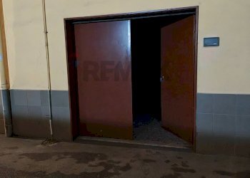 Edificio all\'aperto - Locale Commerciale Casoria - foto 4