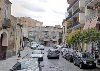 Edificio all\'aperto - Locale Commerciale Casoria - foto 6