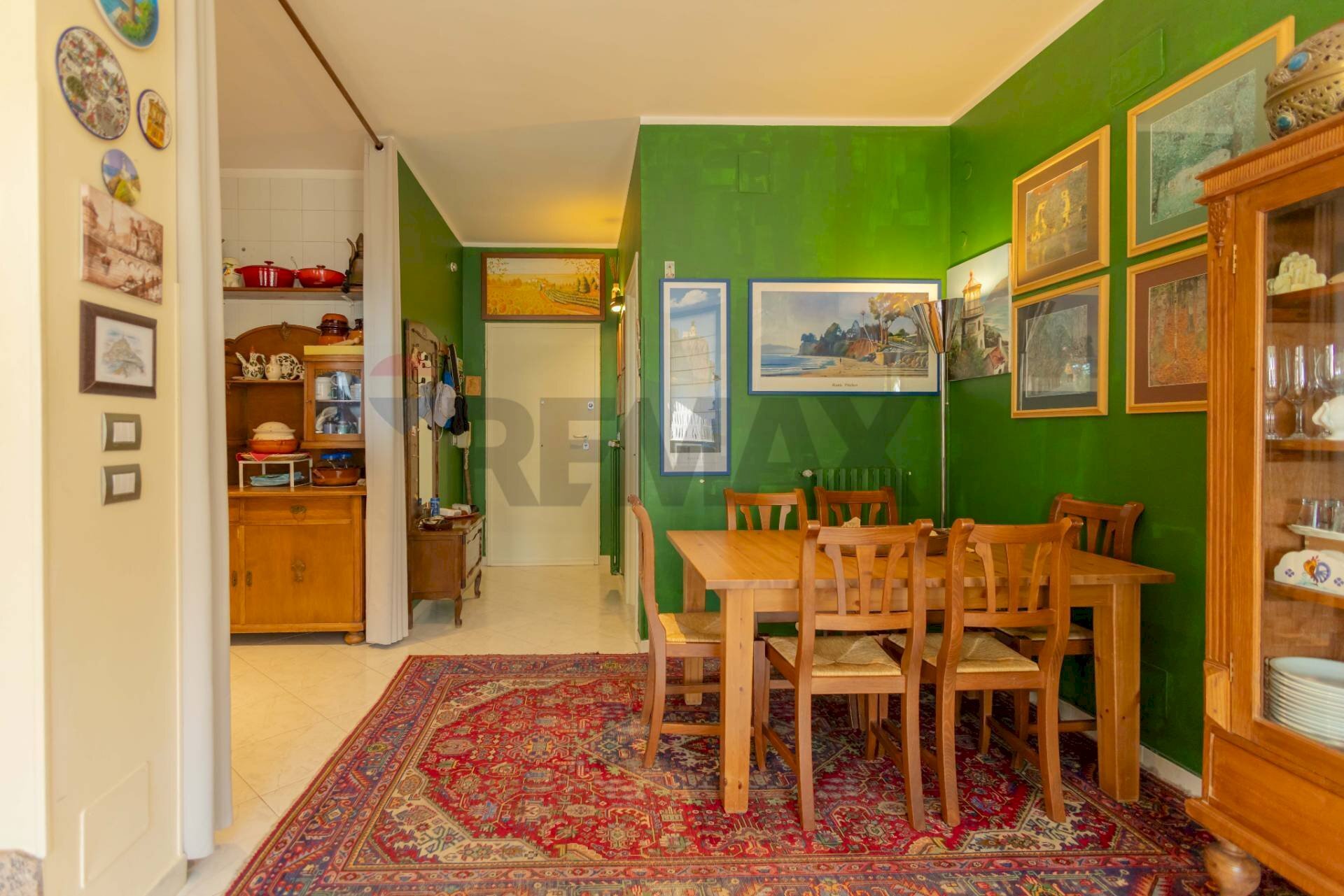 Sala da pranzo - Trilocale Via Bari
 
27, Bari - foto 1