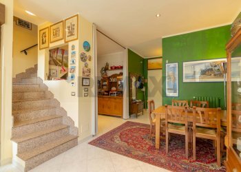 Sala da pranzo - Trilocale Via Bari
 
27, Bari - foto 4