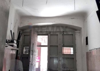 Edificio all\'aperto - Locale Commerciale VIA MATERASSAI
 
37, Palermo - foto 1