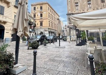 Edificio all\'aperto - Locale Commerciale VIA MATERASSAI
 
37, Palermo - foto 9