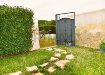 Giardino - Bilocale litoranea
 
snc, Montalto di Castro - foto 9