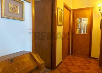 Hall / corridoio - Quadrilocale Via di Valle Melaina
 
157, Roma - foto 12