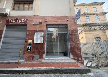 Edificio all\'aperto - Locale Commerciale via Publio Sizio, Nocera Inferiore - foto 1