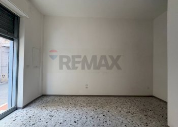 Stanza vuota - Locale Commerciale via Publio Sizio, Nocera Inferiore - foto 12