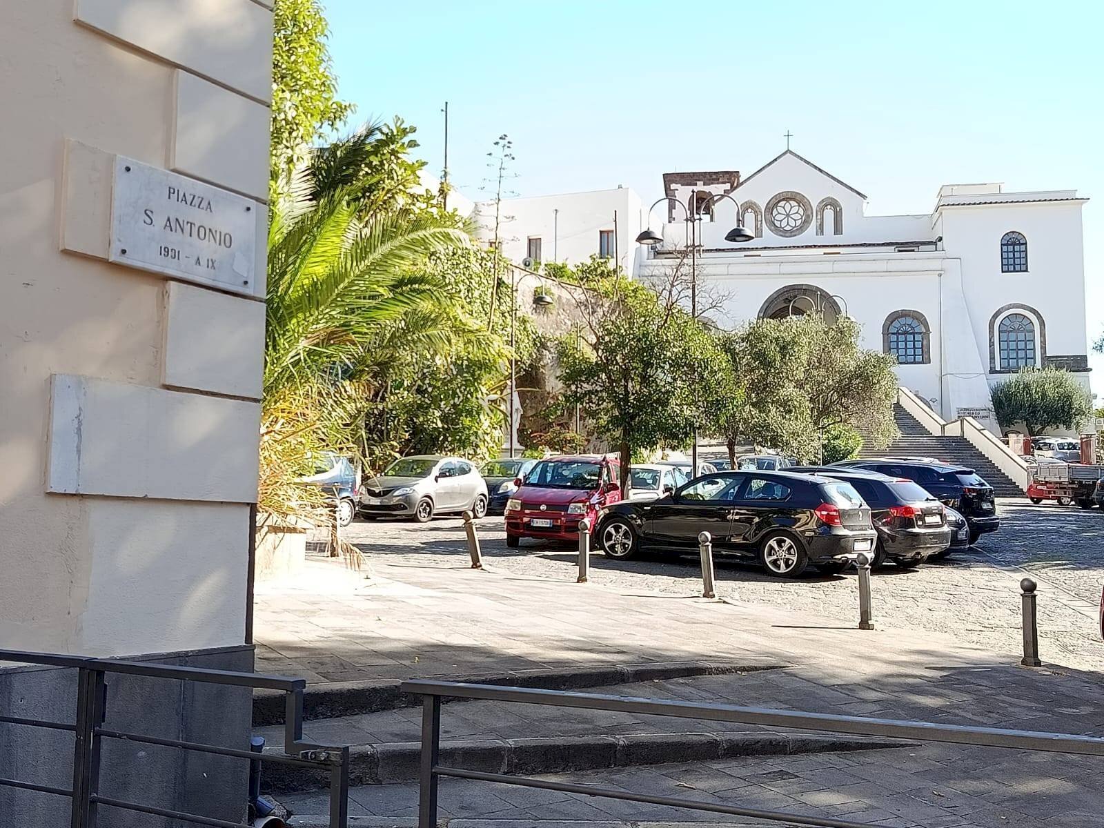 Edificio all\'aperto - Locale Commerciale VIA LARGO SANT'ANTONIO
 
8, Nocera Inferiore - foto 3