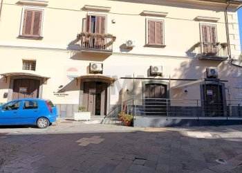 Edificio all\'aperto - Locale Commerciale VIA LARGO SANT'ANTONIO
 
8, Nocera Inferiore - foto 1