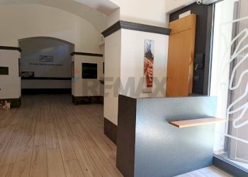 Hall / corridoio - Locale Commerciale VIA LARGO SANT'ANTONIO
 
8, Nocera Inferiore - foto 19