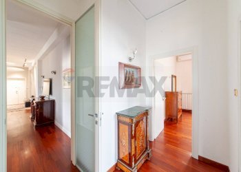 Hall / corridoio - Apartment Piazza Diaz, Nocera Inferiore - photo 20