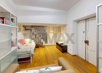 Soggiorno - Four-room apartment Vicolo Giudaica, Salerno - photo 3