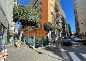 Edificio all\'aperto - Locale Commerciale via Eugenio Siciliano
 
8, Nocera Inferiore - foto 4