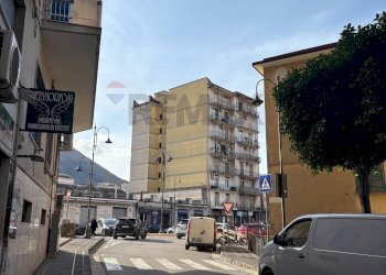 Edificio all\'aperto - Locale Commerciale via Eugenio Siciliano
 
8, Nocera Inferiore - foto 8