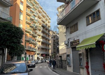 Edificio all\'aperto - Locale Commerciale via Eugenio Siciliano
 
8, Nocera Inferiore - foto 13