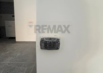 Dettagli - Locale Commerciale via Eugenio Siciliano
 
8, Nocera Inferiore - foto 26